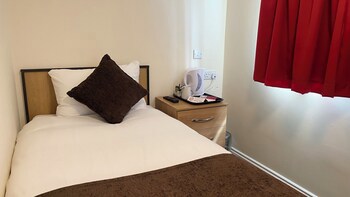 Russ Hill Hotel