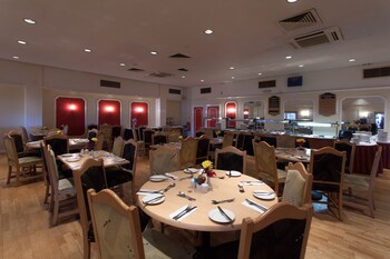 Russ Hill Hotel
