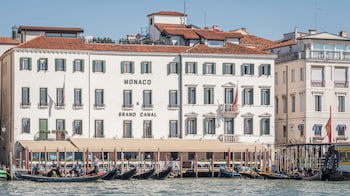 Hotel Monaco & Grand Canal fotoğrafı