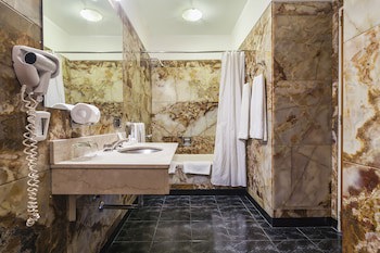 Exe Hotel Colon