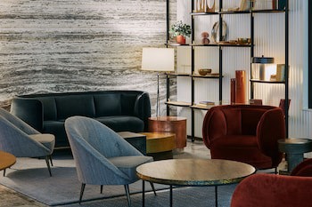 Gallery Hotel