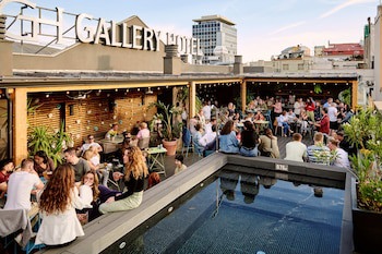 Gallery Hotel