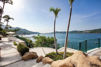 Camino Real Acapulco Diamante