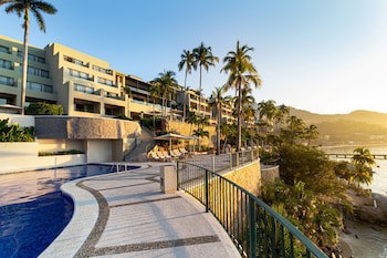 Camino Real Acapulco Diamante
