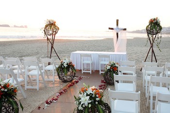 Emporio Ixtapa