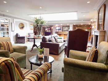 The Swans Nest Hotel