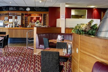 Best Western Kings Manor Hotel