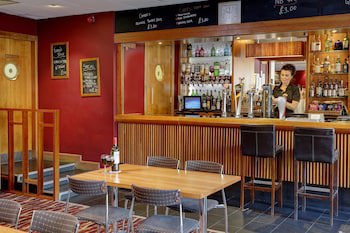 Best Western Kings Manor Hotel