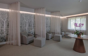 Ashdown Park Hotel & Country Club