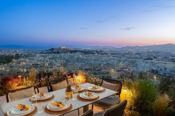 St. George Lycabettus Lifestyle Hotel