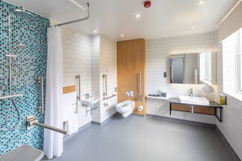 Holiday Inn Gloucester-Cheltenham, An Ihg Hotel