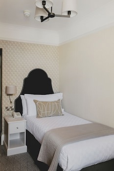 The Queens Hotel