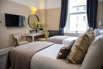 The Queens Hotel