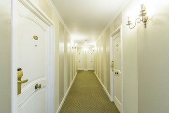 Claridge Hotel
