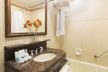 Claridge Hotel
