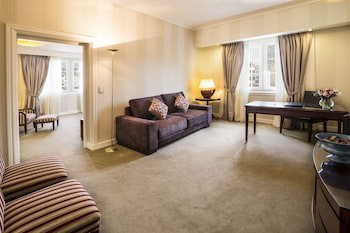 Claridge Hotel