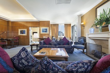 Claridge Hotel