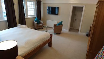 Angel Hotel
