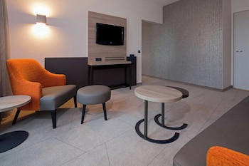 Sheraton Duesseldorf Airport Hotel galeri fotoğrafı