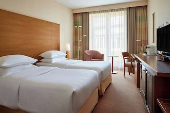 Sheraton Duesseldorf Airport Hotel galeri fotoğrafı