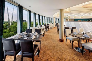 Sheraton Duesseldorf Airport Hotel galeri fotoğrafı