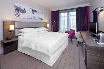 Sheraton Duesseldorf Airport Hotel galeri fotoğrafı