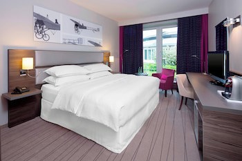 Sheraton Duesseldorf Airport Hotel galeri fotoğrafı