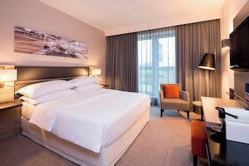 Sheraton Duesseldorf Airport Hotel fotoğrafı