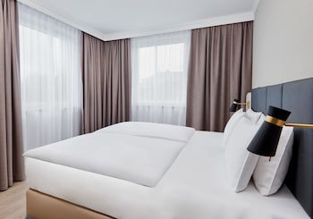 Crowne Plaza Hamburg - City Alster by IHG galeri fotoğrafı