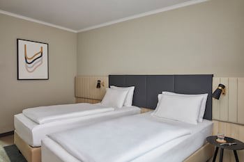 Crowne Plaza Hamburg - City Alster by IHG galeri fotoğrafı