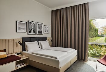 Crowne Plaza Hamburg - City Alster by IHG galeri fotoğrafı