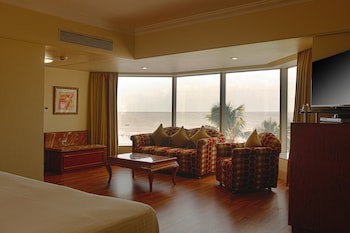 Ramada Plaza By Wyndham Palm Grove