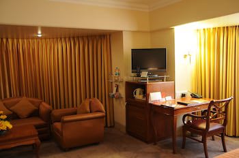 Ramada Plaza By Wyndham Palm Grove