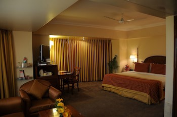 Ramada Plaza By Wyndham Palm Grove