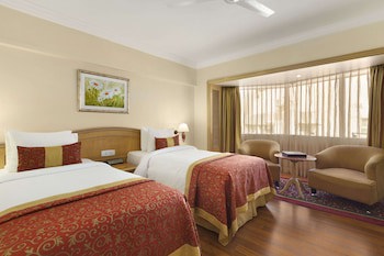 Ramada Plaza By Wyndham Palm Grove