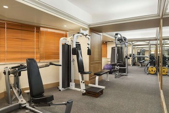 Ramada Plaza By Wyndham Palm Grove