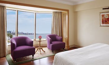 Ramada Plaza By Wyndham Palm Grove