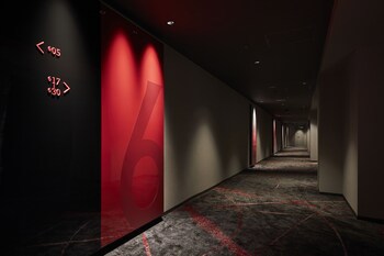 Cross Hotel Osaka