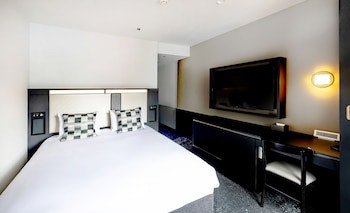 Cross Hotel Osaka