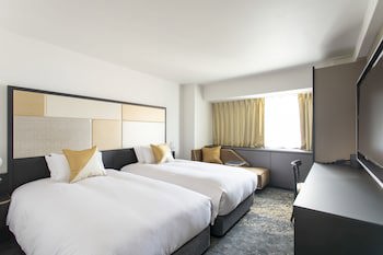 Cross Hotel Osaka