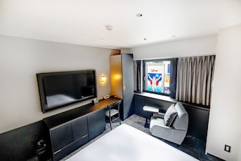 Cross Hotel Osaka