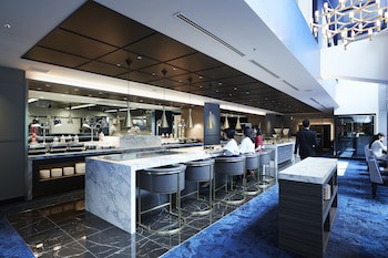Cross Hotel Osaka