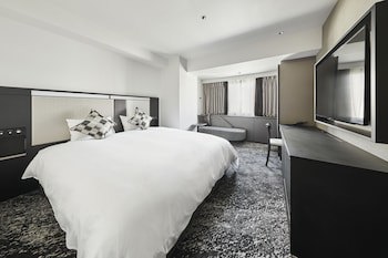Cross Hotel Osaka