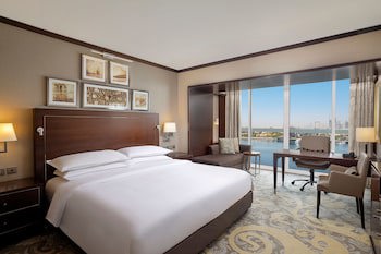 Sheraton Dubai Creek Hotel & Towers fotoğrafı