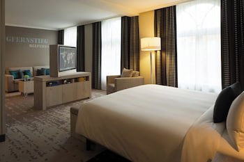 Renaissance Hamburg Hotel galeri fotoğrafı