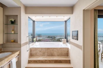 Shangri-La Rasa Sentosa, Singapore