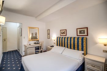 Napoleon Hotel galeri fotoğrafı