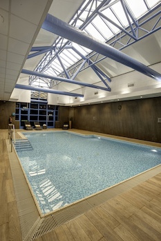 Sandman Signature London Gatwick Hotel