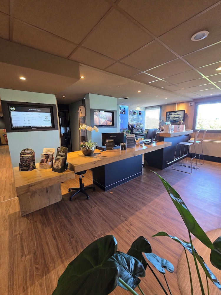 B&B HOTEL Versailles Le Chesnay