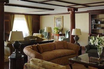 Cairo Marriott Hotel & Omar Khayyam Casino